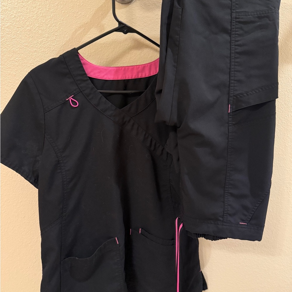 Scrubstar Black and Pink Scrub Set